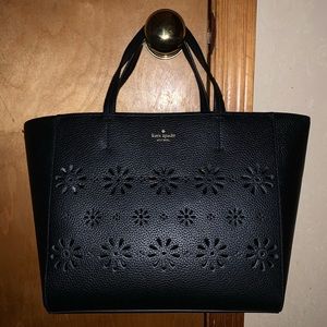 Large Kate Spade ♠️ Handbag/Flower Cutout Detail